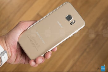 Samsung Galaxy S7 Edge catches on fire after freezing and then shutting down