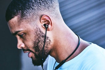 Refurbished BeatsX and Powerbeats3 wireless headphones available for killer prices at Best Buy