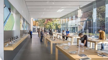 Apple brings in police to guard its stores in California following theft epidemic