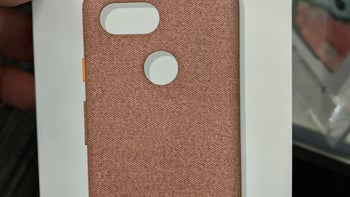 Official Google Pixel 3 case crops up with fabric design in new color
