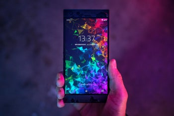 Razer Phone 2 announced with revamped design and vapor chamber cooling
