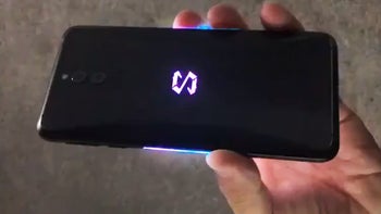 Xiaomi Black Shark 2 appears in hand-on video: RGB lighting galore!