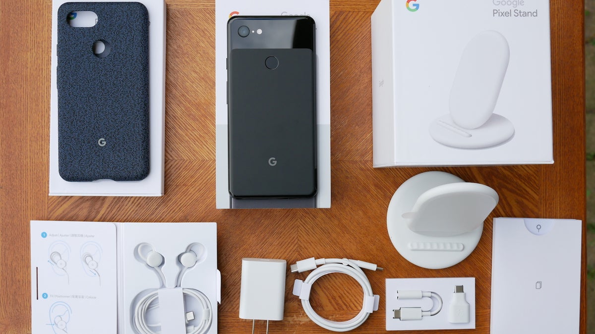 Google Pixel 3 XL and Pixel Stand Unboxing and First Look! PhoneArena