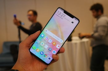 Duping the Huawei Mate 20 Pro 3D Face Unlock technology might be a piece of cake