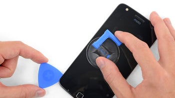 Motorola joins forces with iFixit to supply official repair kits for Moto phones