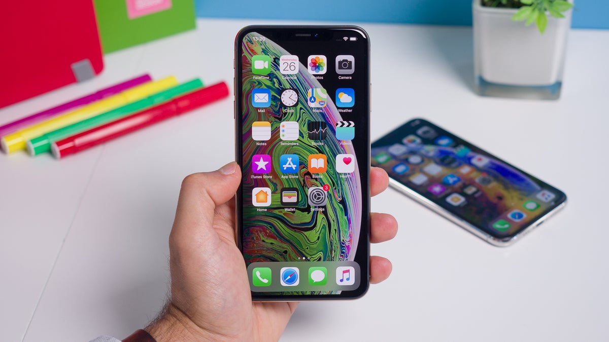 Score a $300 gift card with the purchase of an iPhone XS, XS Max, or XR at Sam's Club