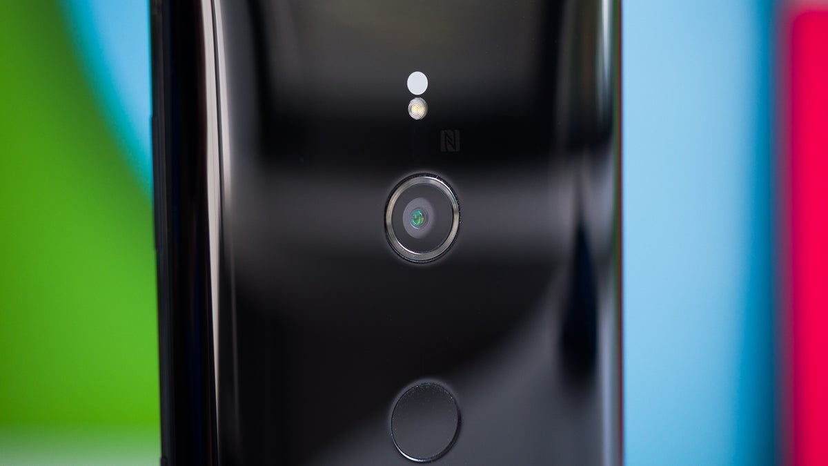 Sony sold just 1.6 million smartphones in Q3; losses to continue through 2020