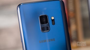 Foldable Samsung Galaxy F to arrive in Silver; could boast 512GB of storage
