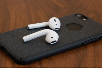 Apple's AirPods 2 have seemingly been certified by Bluetooth SIG