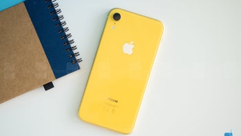 Weak iPhone XR demand and component issues reportedly lead to second production cut