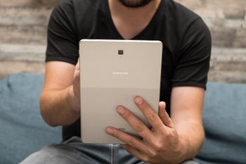 Samsung foldable tablet gets hinted at in yet another patent