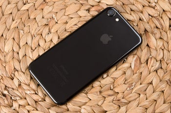 Grab this iPhone 7 128 GB, save $200