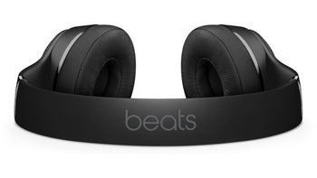 Deal: Apple's Beats Solo3 wireless headphones get a $60 discount on Amazon