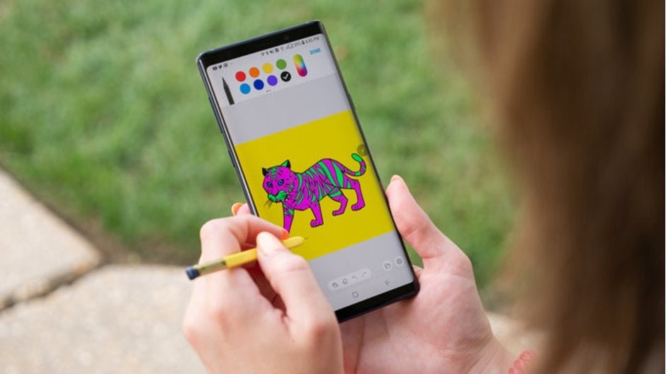 Samsung may include Note 9 in the Android Pie update beta, mum's the word on the Verizon or AT&T models