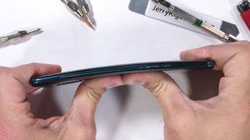 Huawei Mate 20 Pro durability test shows how easy it is to damage this beaut