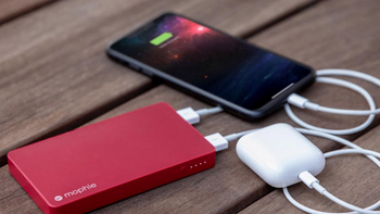 New Powerstation from mophie can charge itself with a Lightning cable