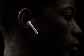 Apple analyst Kuo sees updated AirPods with wireless charging support materializing in Q1 of 2019
