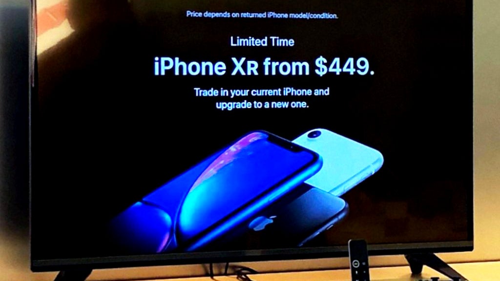 The newly aggressive 'iPhone XR for $449' marketing trickles down to all Apple Store displays