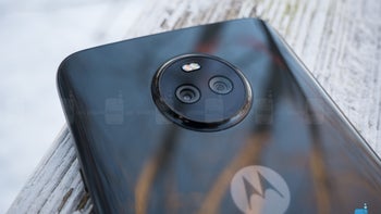 Another day, another round of Moto X4 discounts, another all-time low price
