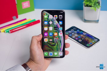 Various Apple iPhone models around the world lost cellular data connectivity after iOS 12.1.2 update