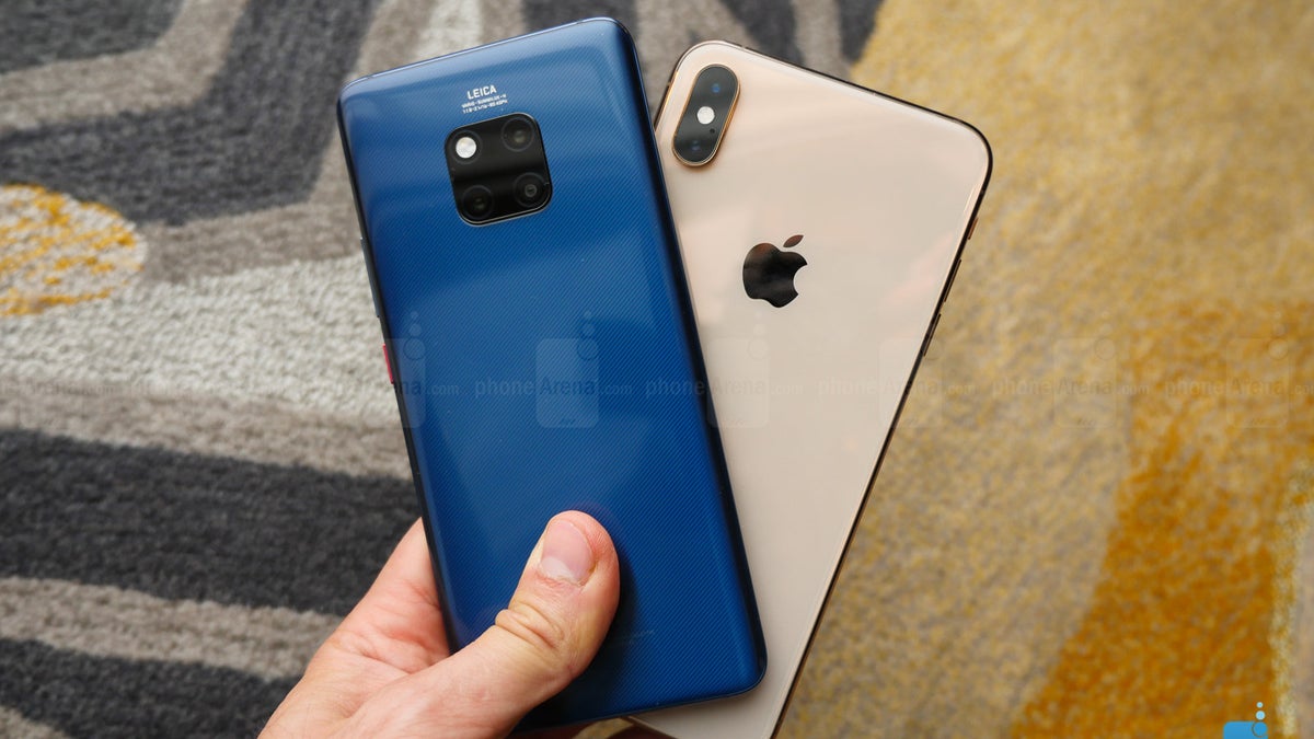 Huawei rings in the new year with celebration message tweeted from an iPhone