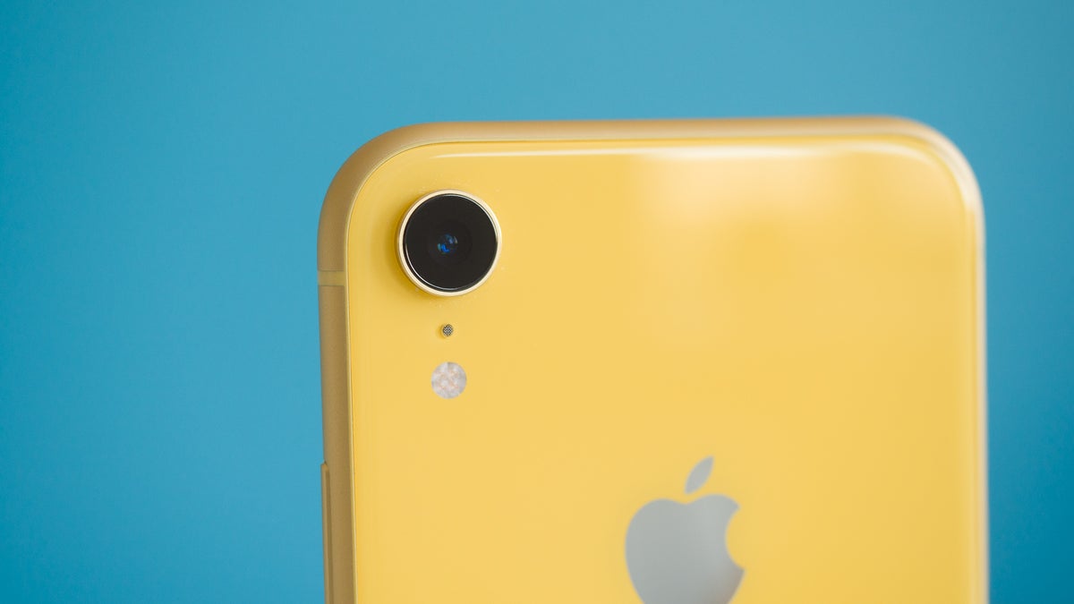 iPhone suppliers preparing for the worst following revenue guidance cut