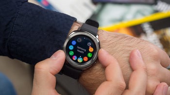 Samsung store watch s9+