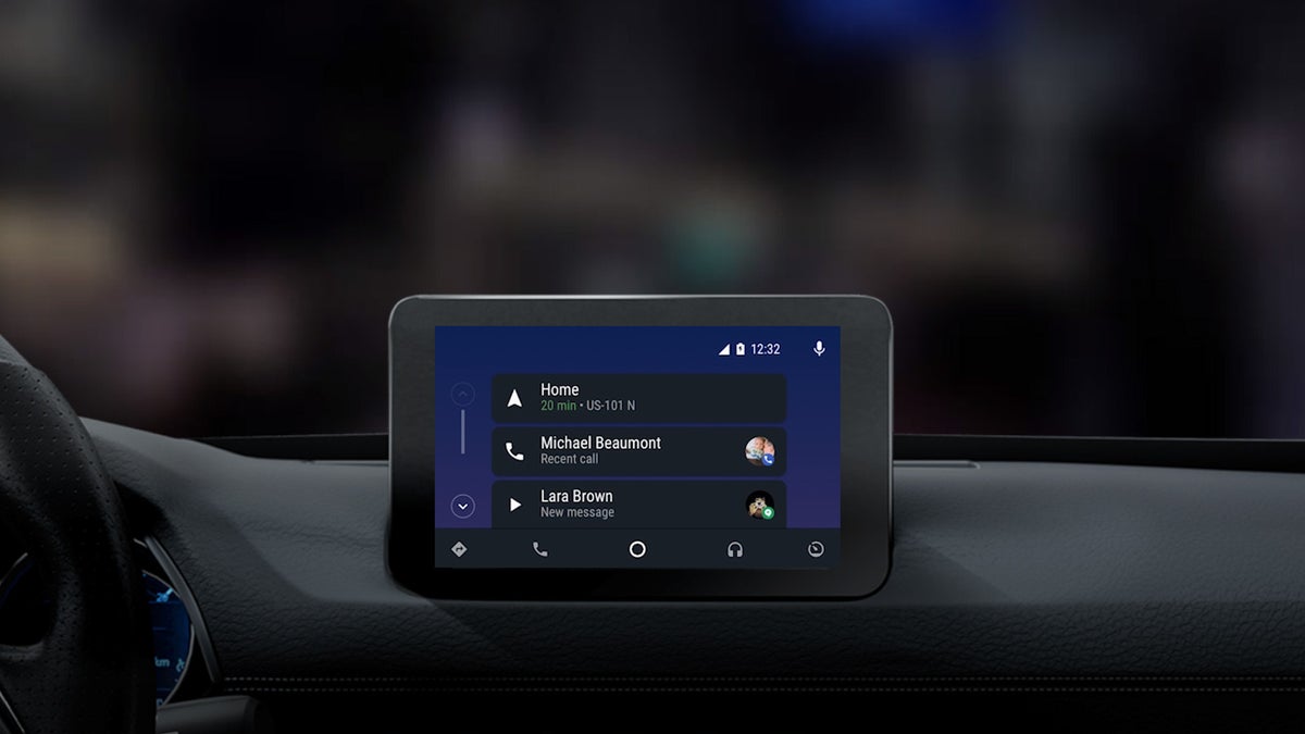 Google Podcasts is finally getting Android Auto support
