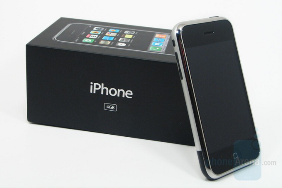 Steve Jobs agreed to licensing fees in 2007 for original