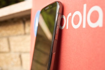 Motorola's phones could soon do away with all physical buttons