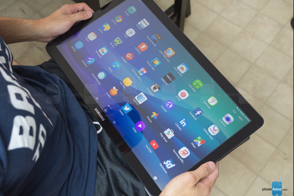 Leaked Specs Confirm Samsung Galaxy View 2 For At T Is A Mid Tier Android Tablet Phonearena