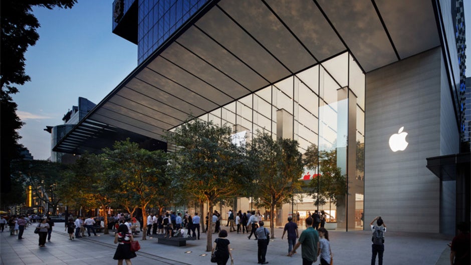 Apple secretly met with AR glasses part makers during CES 2019