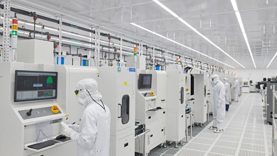 Apple spent $60 billion "supporting" 450,000 US supplier jobs last year