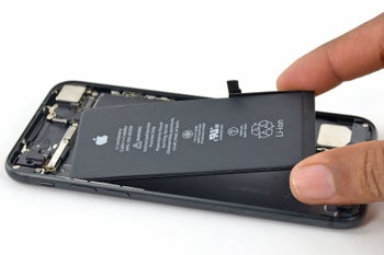 You can still replace your old iPhone battery with your own hands at $29