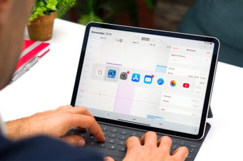 iOS is what's holding Apple's iPad back