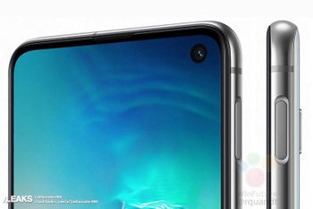 Samsung Galaxy S10e leaks out in full