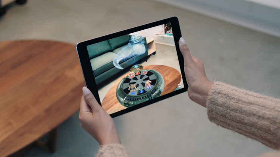 Apple getting closer to an AR product release, names company veteran head of AR marketing