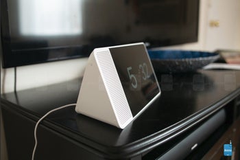 Deal: Save more than 50% on Lenovo's Smart Displays with Google Assistant