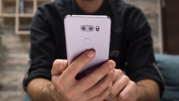 This refurbished LG V30 deal may well be the best way to spend $200 right now