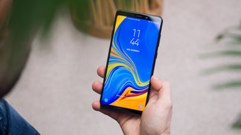 Samsung Galaxy A50 & A30 live images show Infinity-U displays, multiple cameras