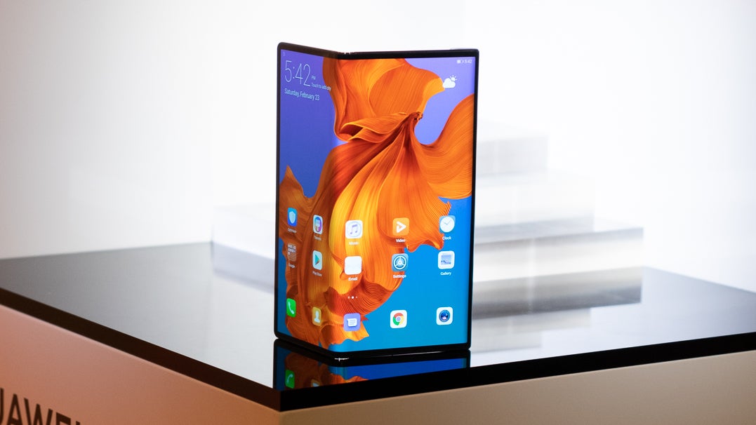 Buying a foldable phone in 2019 will be an expensive mistake