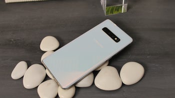 Galaxy S10 LED cover disables NFC