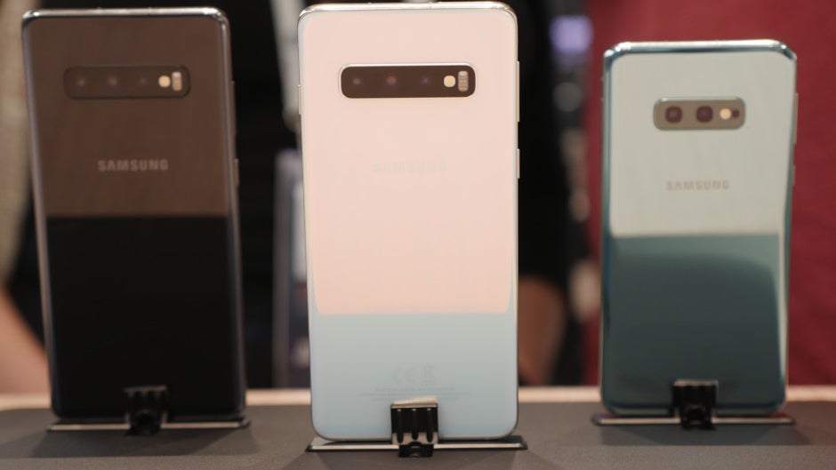 Best Galaxy S10e and S10 thin cases and covers