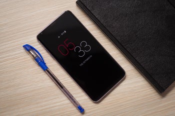 Yet another killer LG V30 deal brings the phone down to yet another all-time low price