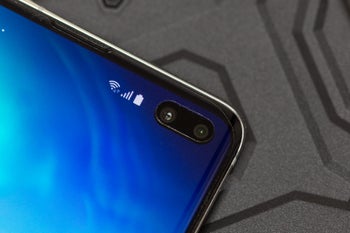 Now that the Galaxy S10 is here, do you like its hole-in-display design?