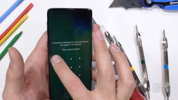 Galaxy S10 durability test proves the fingerprint scanner is not easy to damage