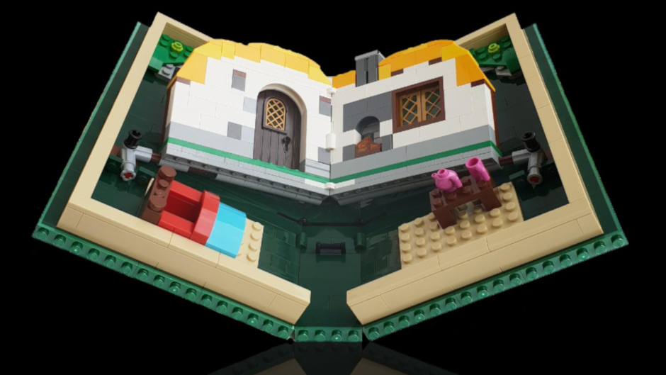 Lego teases Samsung and the new Galaxy Fold to sell its own foldable