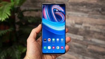 How to show battery percentage on Galaxy S10 and S10e