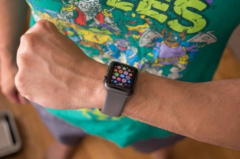 Deal: Apple Watch Series 3 gets a major $80 discount on Amazon