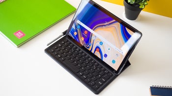 Samsung Galaxy Tab S4 with keyboard is on sale at Costco for a total of $250 off
